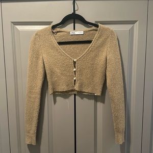 Cropped sweater